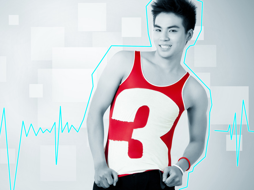 Thành Nhân đón hè với áo ba lỗ khỏe khoắn