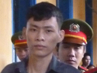 Giết cô ruột để cướp vàng, đánh bạc