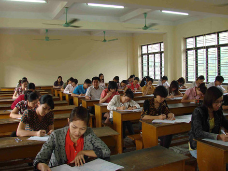 Hà Nội tuyên chiến với “chạy” công chức