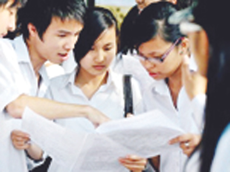 Thừa điểm đậu, vẫn rớt