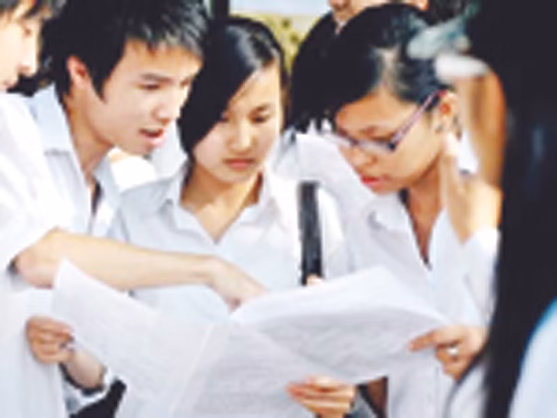 Thừa điểm đậu, vẫn rớt