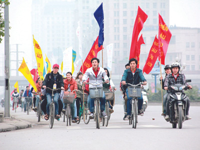 Hôm nay, Chủ Nhật Đỏ lần thứ năm