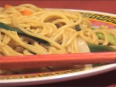 Tranh cãi về mì gói tẩm hóa chất