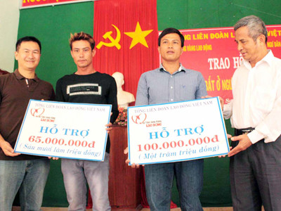 Hỗ trợ ngư dân bị tàu Trung Quốc khống chế, lấy tài sản