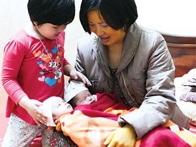 Vì sao nhiều nước chưa cho sinh con với người chết?