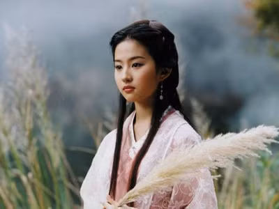 Mỹ nhân Hoa ngữ và những "đại gia bóng tối"