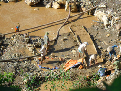 'Quặng tặc' lại hoành hành ở Cao Bằng