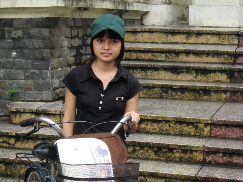 Nhà không gạo ăn, đỗ hai trường đại học