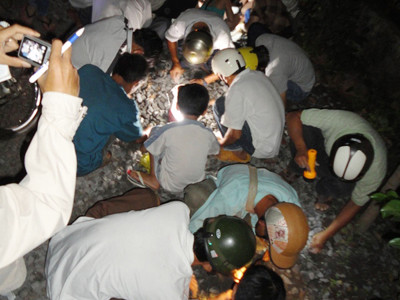 Đổ xô đi nhặt vàng