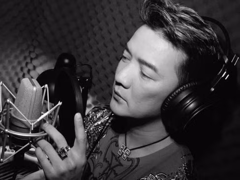 Đàm Vình Hưng cúi đầu nhận lỗi