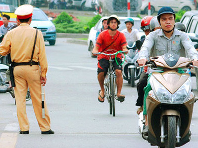 Những quy định ‘oái oăm' năm 2013