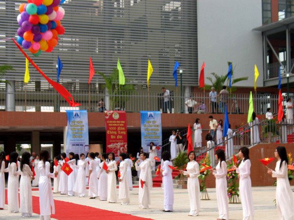 Loạn thu quỹ phụ huynh