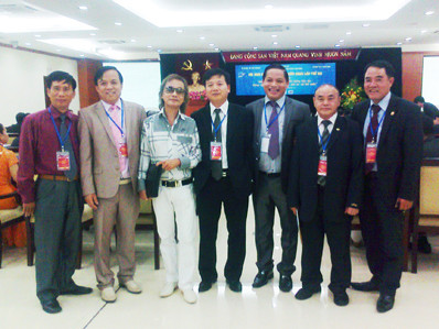 Các đại biểu về dự hội nghị