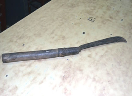 Chém đứt cổ bạn vì... không đi mua mồi nhậu