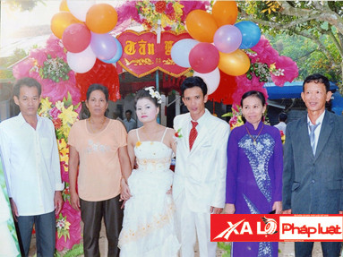 Mẹ vợ 'tống' con rể vào tù, đòi con gái