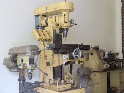 Chân dung vợ chồng chủ lò chế súng lớn nhất đất Cảng