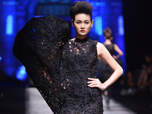 Thùy Trang Next Top tái xuất sau scandal ảnh nóng