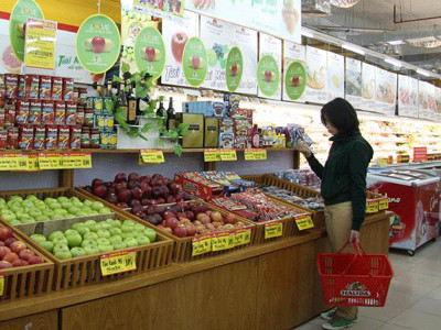 Siêu thị tiếp tục khuyến mãi sau Tết