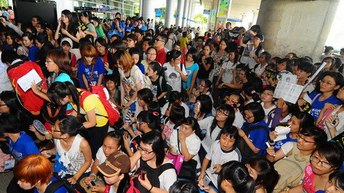 "Phát điên" vì thần tượng, nên không?