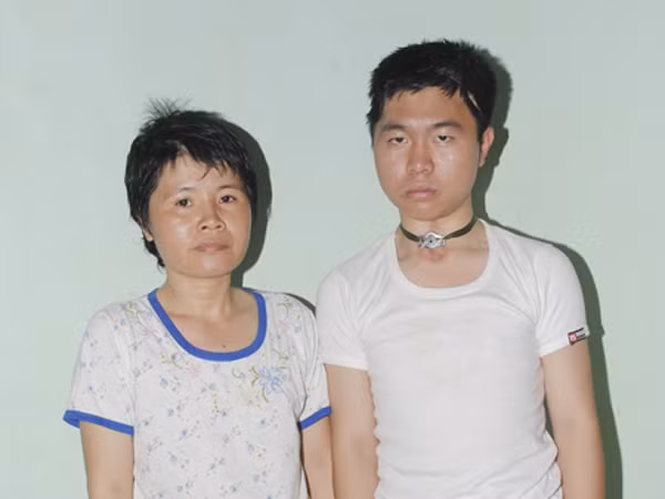 Mẹ con chị Thư