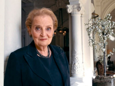 Putin nổi giận vì… nơ của Ngoại trưởng Mỹ