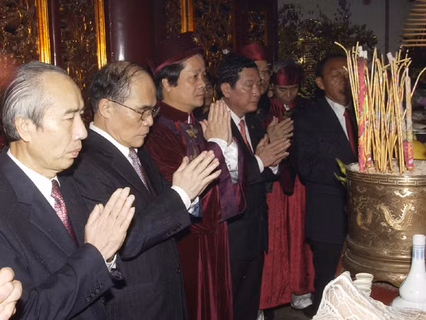 Tưởng niệm các Vua Hùng