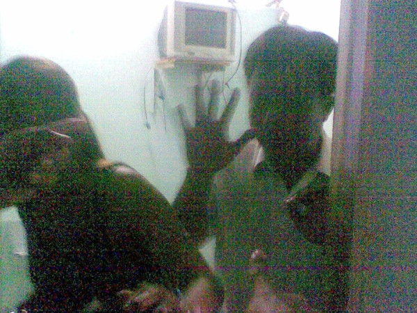 Vợ xe ôm: 'Thẩm phán ép tôi vào nhà nghỉ'