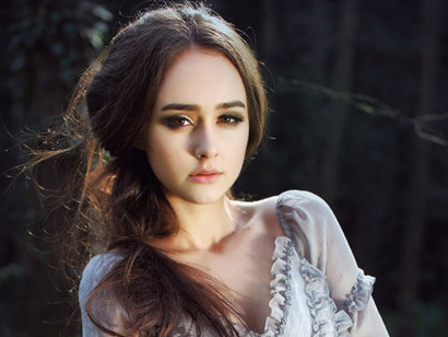 Siêu mẫu 14 tuổi với vẻ đẹp thiên sứ