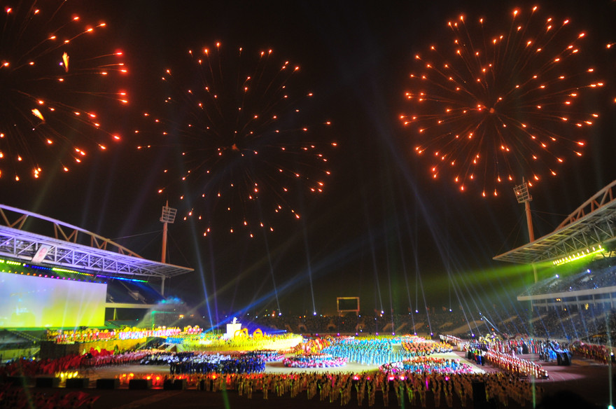 Đêm hội pháo hoa rực rỡ mừng Thủ đô nghìn tuổi