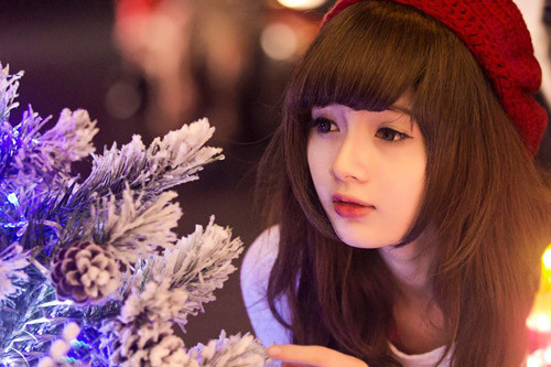 'Hot girl ảnh thẻ' bác tin đồn phẫu thuật thẩm mỹ