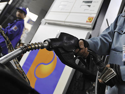 Dân tự tính giá xăng