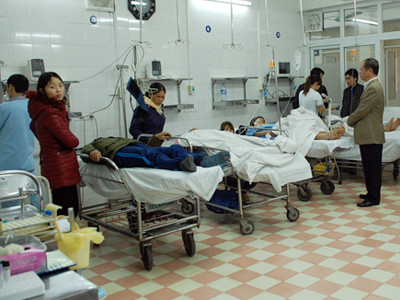 Mũ bảo hiểm rởm - đội cũng như không