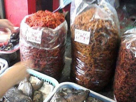 Thịt ôi tẩm hóa chất 'phù phép' thành bò khô