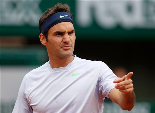 Federer quét tân binh khỏi French Open