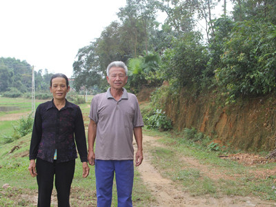 Về Đức Lạng xem dân hiến đất