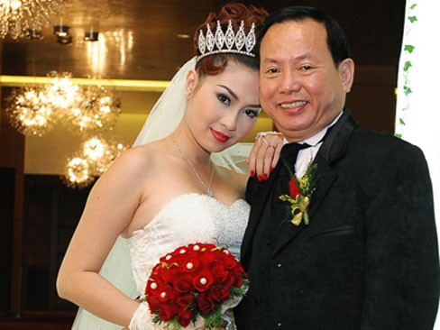 Hé lộ lý do Người đẹp Ảnh bỏ chồng sau 2 tuần kết hôn