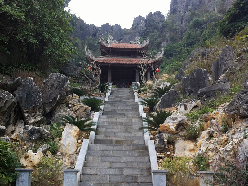 Mộ phần thân phụ Đinh Tiên Hoàng ở đâu?