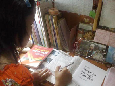 Kinh nghiệm ôn và thi ĐH các môn tiếng Anh, Văn, Sử, Địa