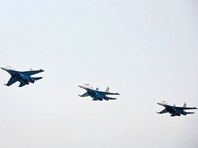 Su-27 của 'Hiệp sĩ Nga' ghé Nội Bài