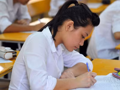 Thí sinh 'dễ thở' với đề thi Ngữ văn