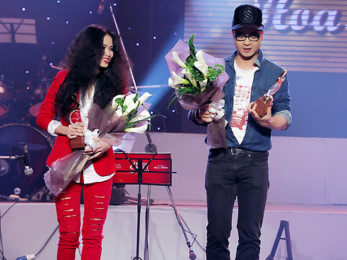 Bài hát Việt 2012: 'Sợ chết' lên ngôi