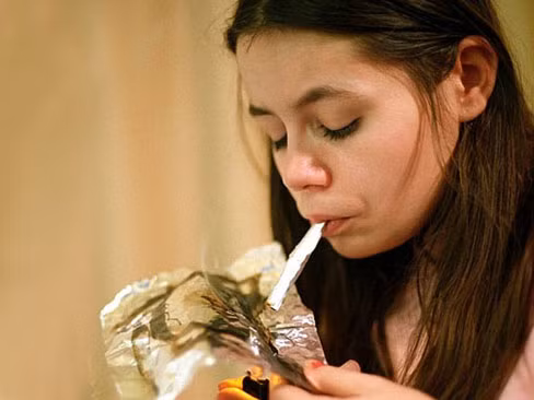 Ma túy và người mẫu: Góc khuất xấu xí