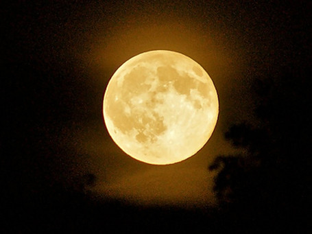 Mỹ từng muốn nã bom nguyên tử lên mặt trăng