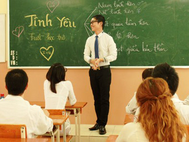 Thầy giáo trẻ và ‘lớp học online’ gây sốt trên Facebook