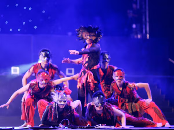 Giới trẻ 'ngã nghiêng' với 'Mặt nạ' xứ Hàn