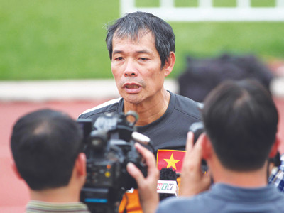 VFF không sa thải HLV Phan Thanh Hùng