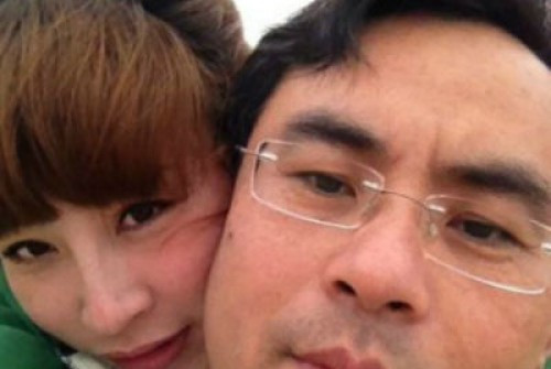 Lộ diện quan Trung Quốc khỏa thân thề với bồ nhí