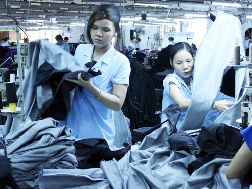 Kiến nghị giảm 5% thuế VAT