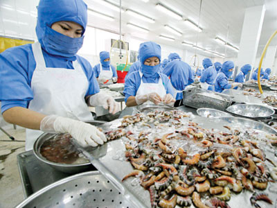 Tăng lương tối thiểu, lao động và doanh nghiệp đều lo