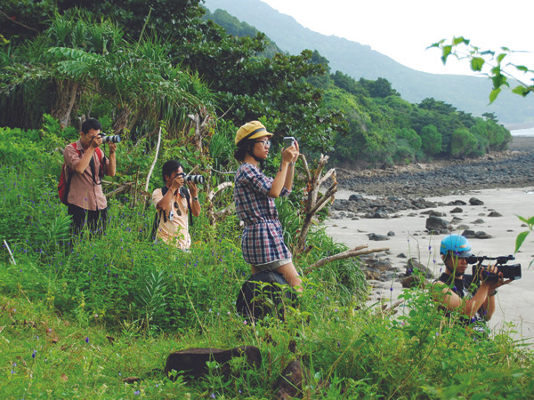Cuộc chiến săn ảnh 'Ông bà Smith' ở Côn Đảo